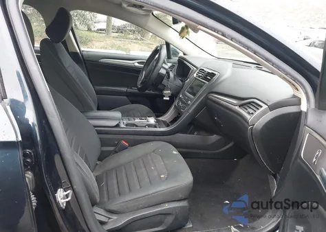 2020 Ford Fusion Hybrid Se z USA, uszkodzony, nr VIN 3FA6P0LU1LR113843